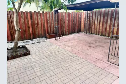 4123 NE 24th St, Homestead, FL 33033 - Photo 13