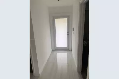 321 SW 76th Ter, North Lauderdale, FL 33068 - Photo 5