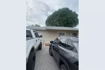 321 SW 76th Ter, North Lauderdale, FL 33068 - Photo 25