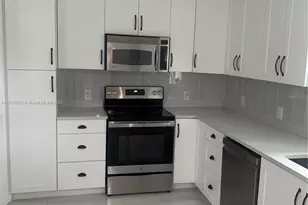 321 SW 76th Terrace, North Lauderdale, FL 33068 - Photo 17