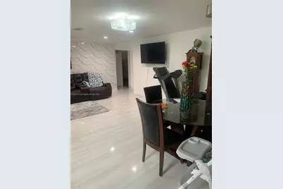 321 SW 76th Ter, North Lauderdale, FL 33068 - Photo 21