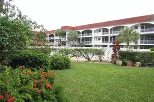 581 Blue Heron Dr, Hallandale Beach, FL 33009 - Photo 43