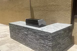 20305 NE 10th Ct, Miami, FL 33179 - Photo 9