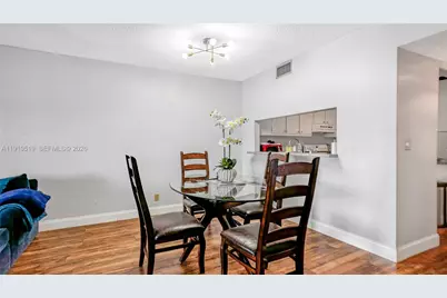 6405 W Oakland Park Blvd #2, Lauderhill, FL 33313 - Photo 13