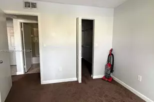 351 Palm Way, Pembroke Pines, FL 33025 - Photo 7