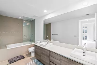 1080 Brickell Ave #1502, Miami, FL 33131 - Photo 13