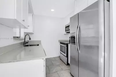 1296 W 36th St, Riviera Beach, FL 33404 - Photo 7