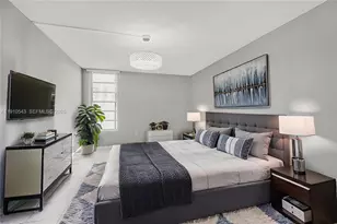 9686 Fontainebleau Blvd, Miami, FL 33172 - Photo 7