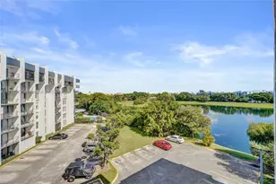 9686 Fontainebleau Blvd, Miami, FL 33172 - Photo 23