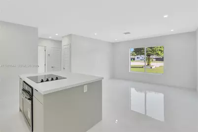 9851 Jamaica Dr, Cutler Bay, FL 33189 - Photo 9