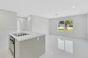 9851 Jamaica Dr, Cutler Bay, FL 33189 - Photo 9
