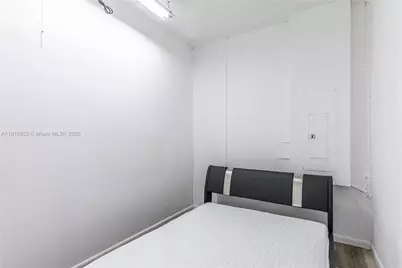 2012 SE 15th St #1, Homestead, FL 33035 - Photo 5