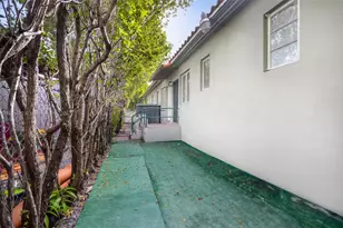 282 NW 41st Ave, Miami, FL 33126 - Photo 15