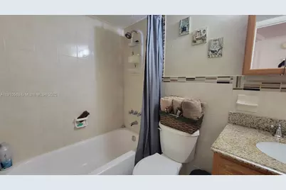 5851 NW 62nd Ave #202, Tamarac, FL 33319 - Photo 17