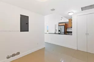 350 S Miami Ave, Miami, FL 33130 - Photo 9