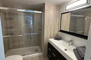 2780 NE 183rd St, Aventura, FL 33160 - Photo 15