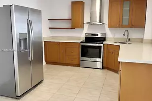 2780 NE 183rd St, Aventura, FL 33160 - Photo 7