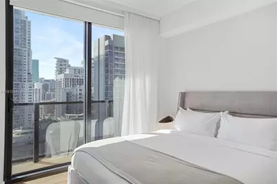 398 NE 5th St #1811, Miami, FL 33132 - Photo 17