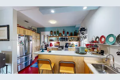 561 NW 53rd St, Miami, FL 33127 - Photo 17