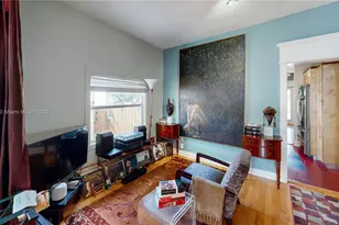 561 NW 53rd St, Miami, FL 33127 - Photo 11