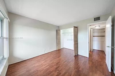 405 S Pine Island Rd #405D, Plantation, FL 33324 - Photo 15