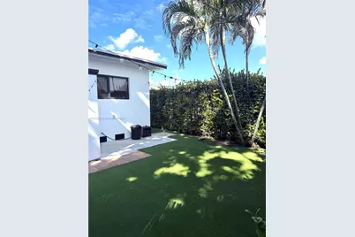 1241 SW 30th Pl #1241, Miami, FL 33135 - Photo 9