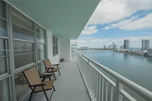 301 174th St, Sunny Isles Beach, FL 33160 - Photo 13