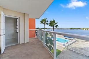 1351 NE Miami Gardens Dr, Miami, FL 33179 - Photo 3