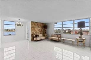 1351 NE Miami Gardens Dr, Miami, FL 33179 - Photo 7