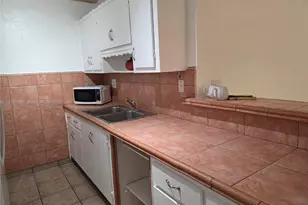 10399 N Kendall Dr, Miami, FL 33176 - Photo 7