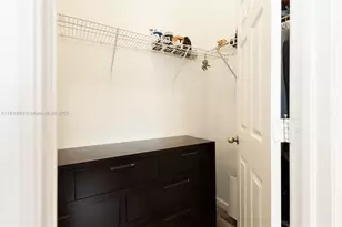 23024 SW 104th Pl, Cutler Bay, FL 33190 - Photo 43