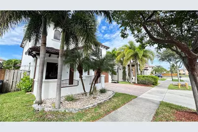 23024 SW 104th Pl, Cutler Bay, FL 33190 - Photo 11
