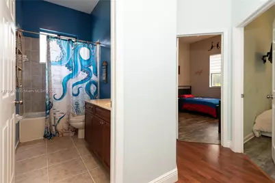 23024 SW 104th Pl, Cutler Bay, FL 33190 - Photo 45