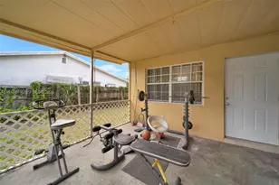 741 SW 2nd Ct, Hallandale Beach, FL 33009 - Photo 15