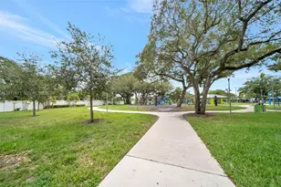 741 SW 2nd Ct, Hallandale Beach, FL 33009 - Photo 17