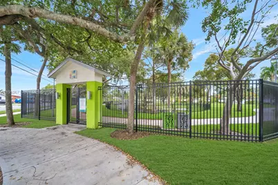 741 SW 2nd Ct, Hallandale Beach, FL 33009 - Photo 31
