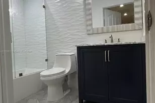 18859 NW 86th Ave, Hialeah, FL 33015 - Photo 21