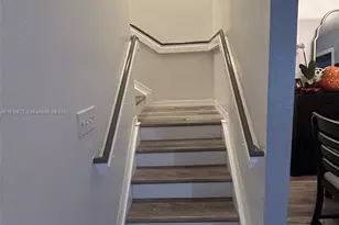 18859 NW 86th Ave, Hialeah, FL 33015 - Photo 17