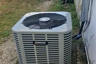 15210 NW 28th Pl, Miami Gardens, FL 33054 - Photo 5