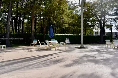 7860 NW 50th St #201, Lauderhill, FL 33351 - Photo 35