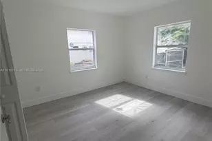 40 NW 62nd Ave, Miami, FL 33126 - Photo 21