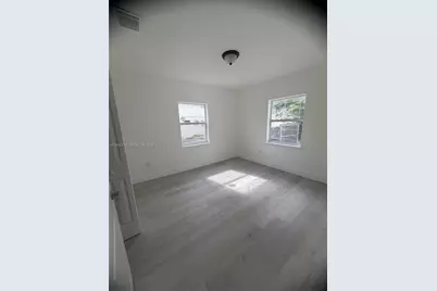 40 NW 62nd Ave, Miami, FL 33126 - Photo 21