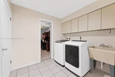 13575 SW 69th Ct, Pinecrest, FL 33156 - Photo 17