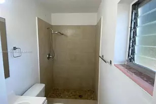 6901 Thomas St, Hollywood, FL 33024 - Photo 11