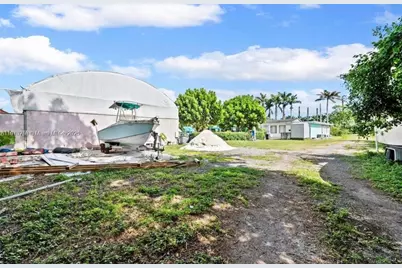 20235 SW 172nd Ave, Miami, FL 33187 - Photo 7