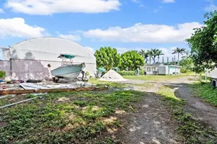 20235 SW 172nd Ave, Miami, FL 33187 - Photo 7