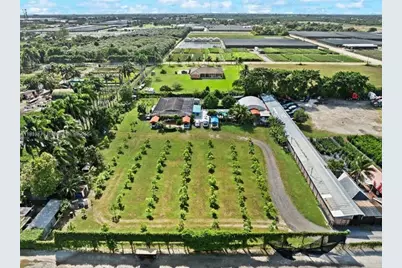 20235 SW 172nd Ave, Miami, FL 33187 - Photo 27