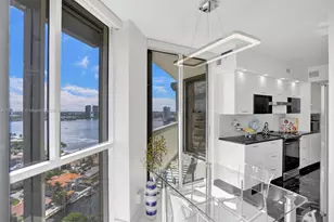 1000 E Island Blvd, Aventura, FL 33160 - Photo 3