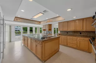 4403 Palm Ln, Miami, FL 33137 - Photo 13