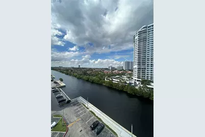 20515 E Country Club Dr #1042, Aventura, FL 33180 - Photo 7